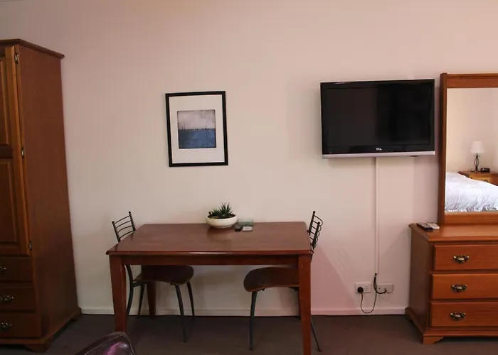 Box Hill Studio Apartment 2